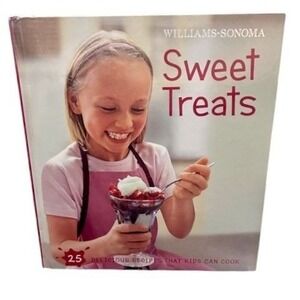 Williams-Sonoma Sweet Treats Kids Cookbook Charming Illustrated Baking Book